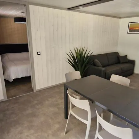 Premium Au Coeur De La Pinede, Ideal Pour Des En Familles Et Entre Amis *